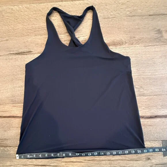 ALO Yoga Don't Get It Twisted Tank Size M *Black* - Picture 7 of 10